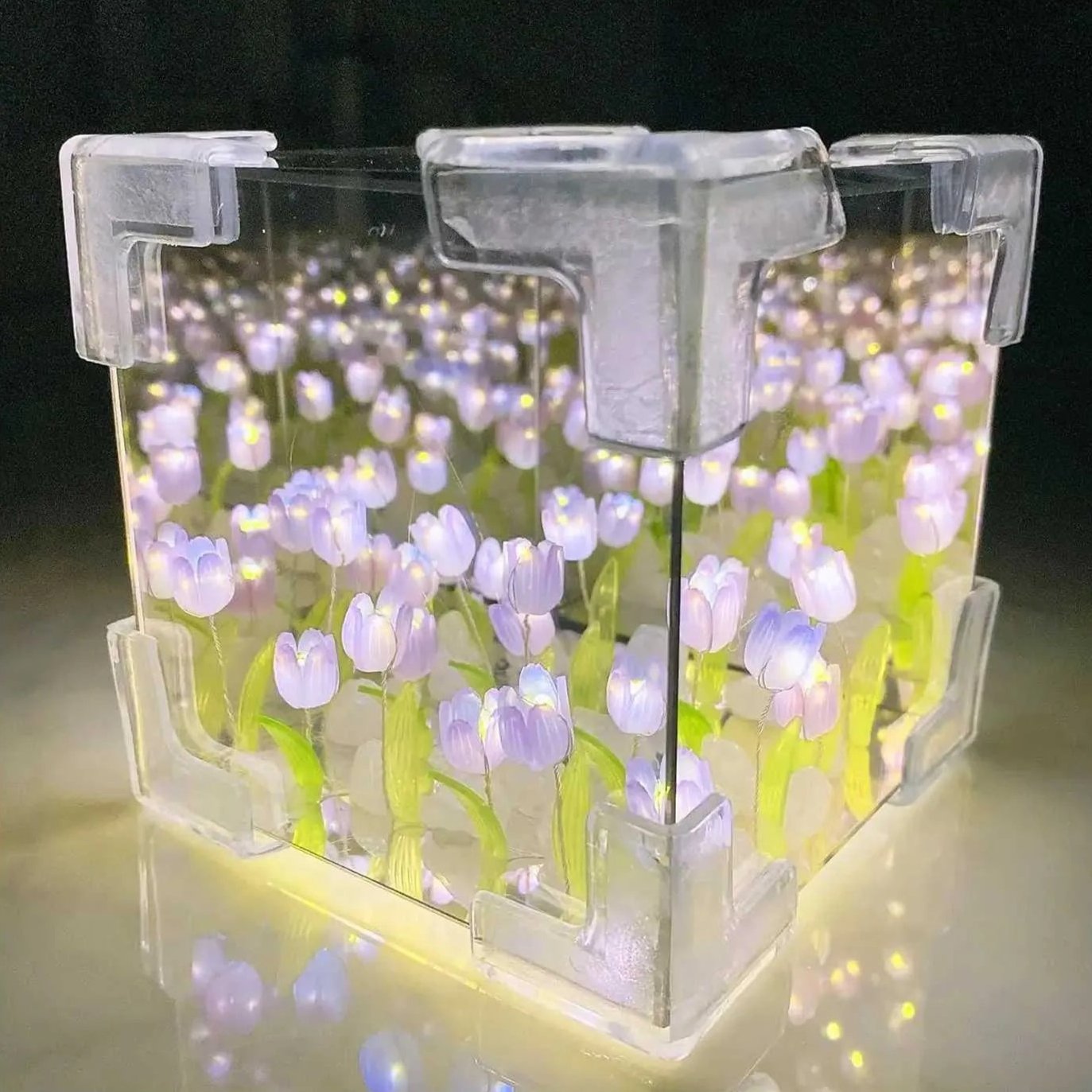 Tulip Night Lamp ™
