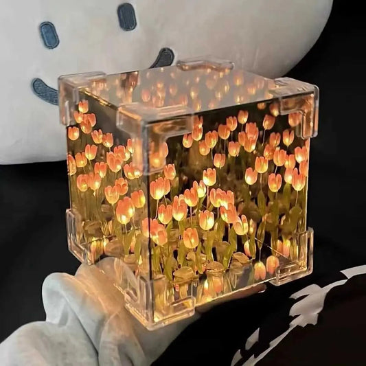 Tulip Night Lamp ™